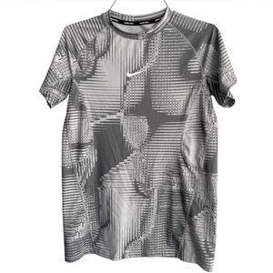 Nike Pro Kids workout Top